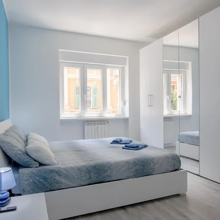 Fibra Superfast Politeama Rossetti Modern Apartman