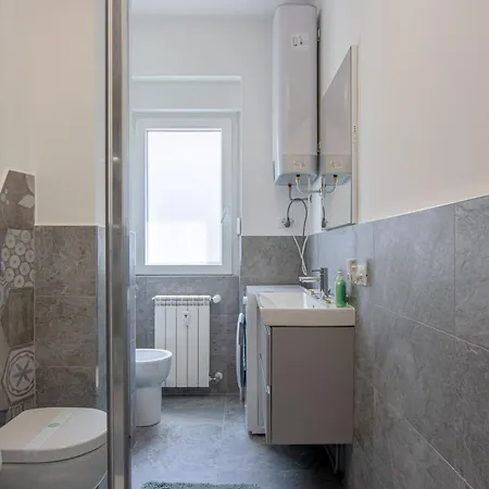 Fibra Superfast Politeama Rossetti Modern Apartman